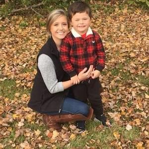 Meet your Posher, Courtney